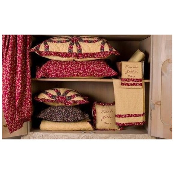 NWT VHC Brands Royalton Wedding Ring Quilted Pillow Sham 16x16" & 4 Pillowcases - Picture 5 of 5